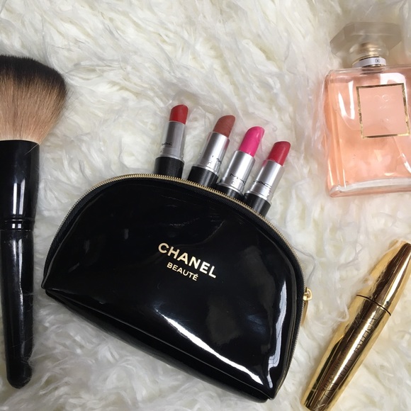CHANEL Handbags - Black and gold Chanel makeup case